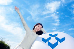 波司登高级产品线AREAL×抖音「HELLO 时尚季」共创御寒新风尚